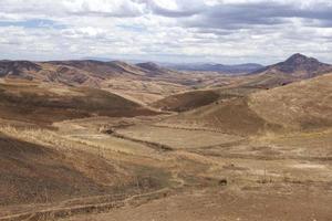 paisaje malgache en la estación seca foto