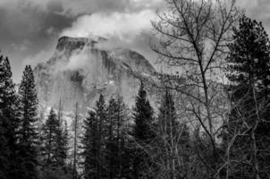 Grayscale of Yosemite mountain range photo