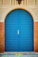 puerta azul foto