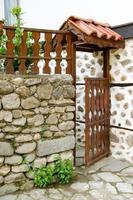 Abra la puerta de madera de una casa, Melnik, Bulgaria