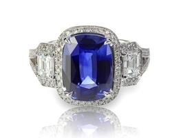 anillo de diamantes y piedras preciosas de tanzanita azul o zafiro