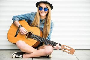 Girl with gitar photo