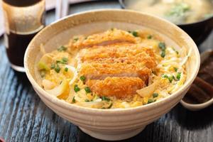 Katsudon donburi food photo