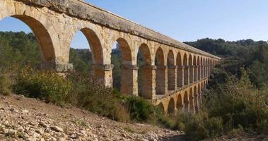 panorama da ponte Tarragona Puente del Diablo 4k video