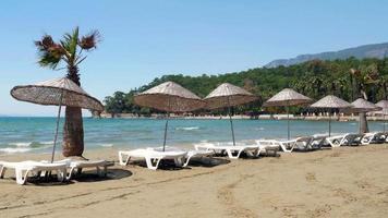 akyaka, turchia, spiaggia, lettino solare, meta di viaggio estivo della vita quotidiana video