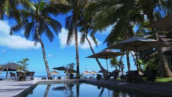 4k vue de carte postale de l'île paradisiaque des vacances parfaites video
