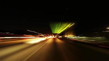 Laps de temps de la conduite automobile de nuit en Californie video