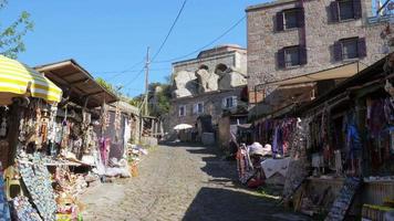 Maisons traditionnelles en pierre vieux villages turcs autour d'Assos, Canakkale, Turquie video