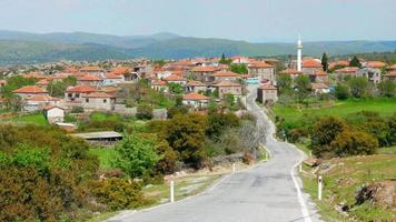 case di pietra tradizionali vecchi villaggi turchi intorno ad assos, canakkale, turchia video