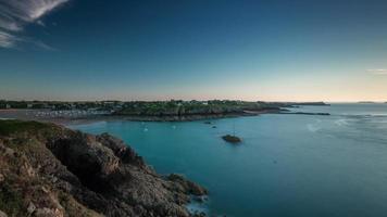 Frankrijk schemering beroemde privéjacht haven baai panorama 4 k time-lapse
