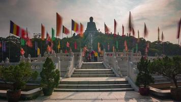 Tageslicht Tian Tan Buddha Statue 4k Zeitraffer von Hongkong