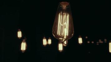 Gruppe von Vintage-Lampen video