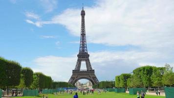 Torre Eiffel a Parigi Francia video