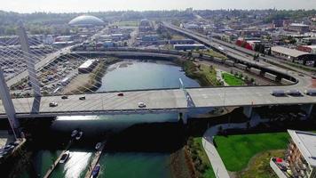 Tacoma Foss Waterway Bridge skyline e cupola video