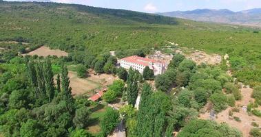 Vue aérienne du monastère de Krupa, Croatie