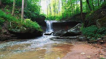 Wasserfall im Cuyahoga Valley National Park video