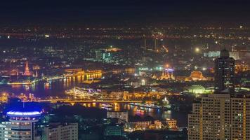 Thailand natt flod berömd bangkok huvudtempel tak panorama panorama 4k tidsinställd