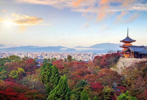 colores del horizonte de kyoto foto