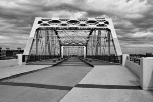 puente peatonal shelby foto