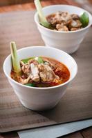 Hot and spicy soup with pork ribs.