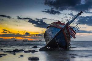Abandon Ship photo