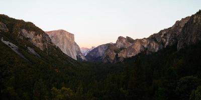 Yosemite nation park photo