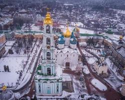 catedral durante el invierno foto