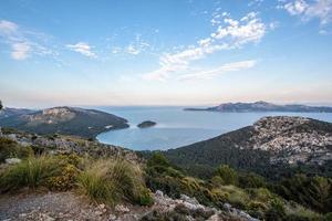 Vista de la isla de Mallorca en España foto