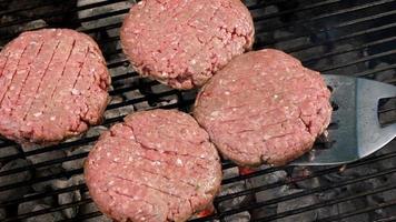 hamburger barbecue video