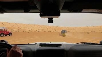Offroad-Auto in der Sahara fahren