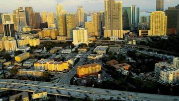 vista aérea del distrito financiero de miami