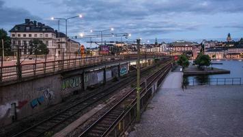time-lapse hd: chemin de fer de la ville video