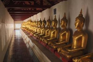 Wat Phra Si Rattana Mahathat Woramahawihan photo