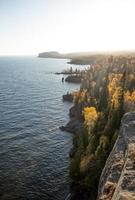 Acantilados de Silver Bay en Minnesota foto