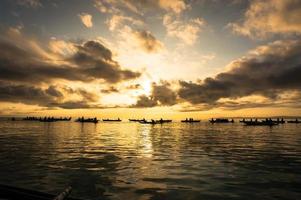 amanecer en la isla panglao, filipinas