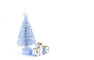 árbol de navidad plateado y presets foto