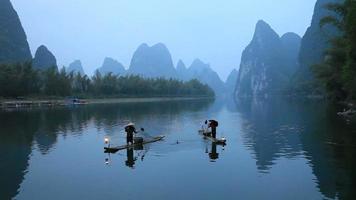pescadores na china video