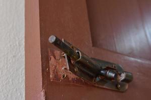 Damage of the door bolt photo