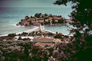 Isla Sceti Stefan en Montenegro foto