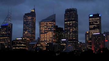 lapso de tiempo de la ciudad por la noche video