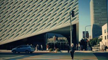 Static shot of crosswalk and outside of The Broad Art Gallery of Los Angeles in 4K video