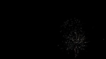 tolles Glitzerfeuerwerk auf der rechten Seite der Nachtszene in 4k video
