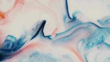 flüssiger abstrakter Bewegungshintergrund (kein CGI verwendet) - abstrakte Flüssigkeit 012 video