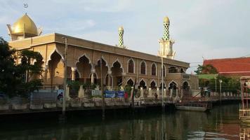 ridwanool islam moskee in bangkok, thailand video
