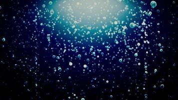 bolle sott'acqua in aumento video