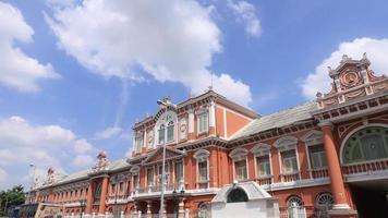 edifício de estilo europeu em bangkok, Tailândia. video