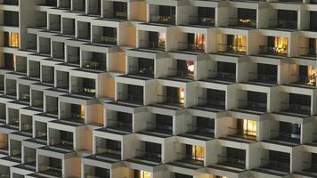 patrón de ventanas en un edificio moderno video