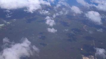 Luftaufnahme der australischen Landschaft vom Flugzeugfensteransicht video