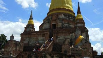 ayutthaya historisch park boeddhistische tempel in Thailand video