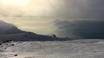 time-lapse op de top van een berg video